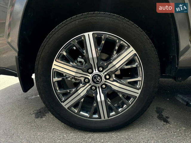 Тойота Секвойя, объемом двигателя 3.45 л и пробегом 50 тыс. км за 127777 $, фото 19 на Automoto.ua