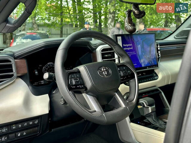 Тойота Секвойя, объемом двигателя 3.45 л и пробегом 50 тыс. км за 127777 $, фото 6 на Automoto.ua