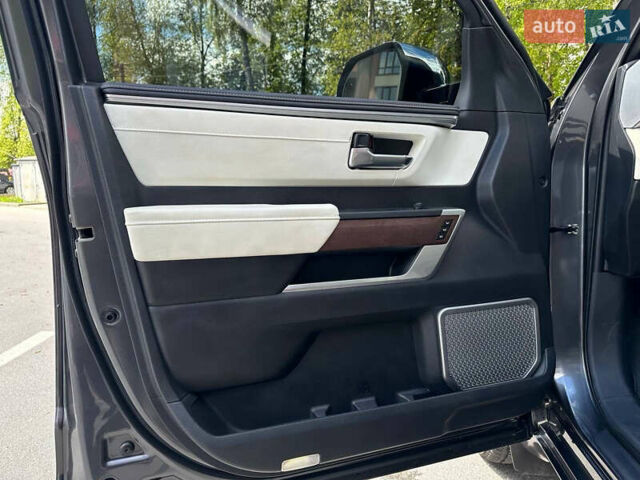 Тойота Секвойя, объемом двигателя 3.45 л и пробегом 50 тыс. км за 127777 $, фото 14 на Automoto.ua