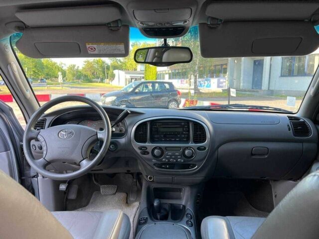 Тойота Секвойя 2003 в Киеве на Automoto.ua Серый Тойота Секвойя, объемом двигателя 4.7 л и пробегом 242 тыс. км за 6867 $, фото 5 на Automoto.ua