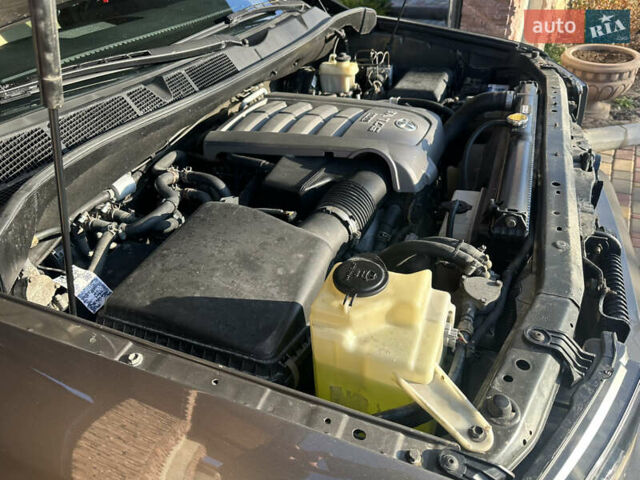 Серый Тойота Секвойя, объемом двигателя 5.7 л и пробегом 289 тыс. км за 22200 $, фото 9 на Automoto.ua