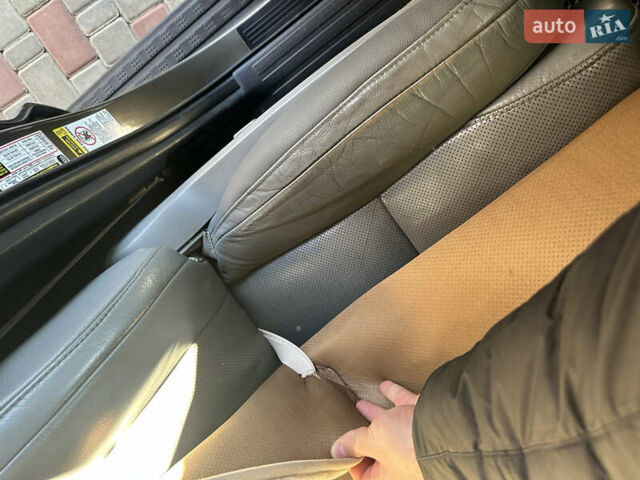 Серый Тойота Секвойя, объемом двигателя 5.7 л и пробегом 289 тыс. км за 22200 $, фото 12 на Automoto.ua