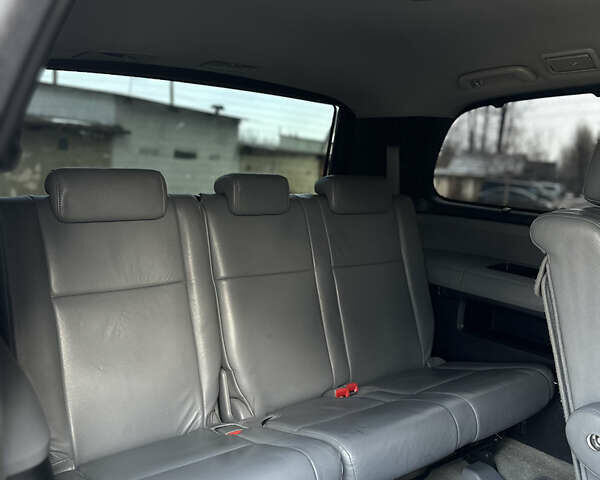 Серый Тойота Секвойя, объемом двигателя 5.7 л и пробегом 250 тыс. км за 19999 $, фото 30 на Automoto.ua