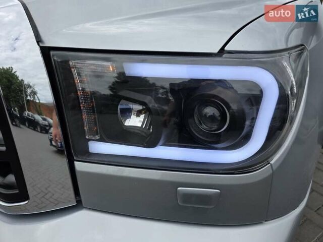 Серый Тойота Секвойя, объемом двигателя 5.7 л и пробегом 167 тыс. км за 31999 $, фото 30 на Automoto.ua