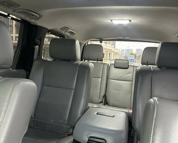 Серый Тойота Секвойя, объемом двигателя 5.69 л и пробегом 208 тыс. км за 30000 $, фото 15 на Automoto.ua