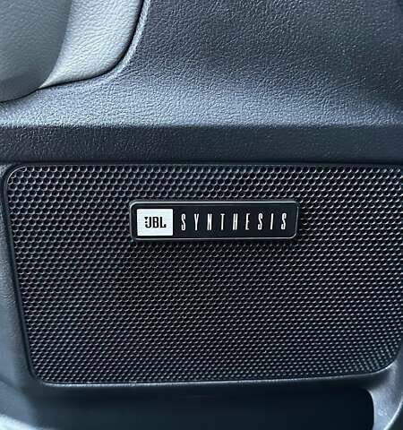 Серый Тойота Секвойя, объемом двигателя 5.7 л и пробегом 171 тыс. км за 32500 $, фото 31 на Automoto.ua