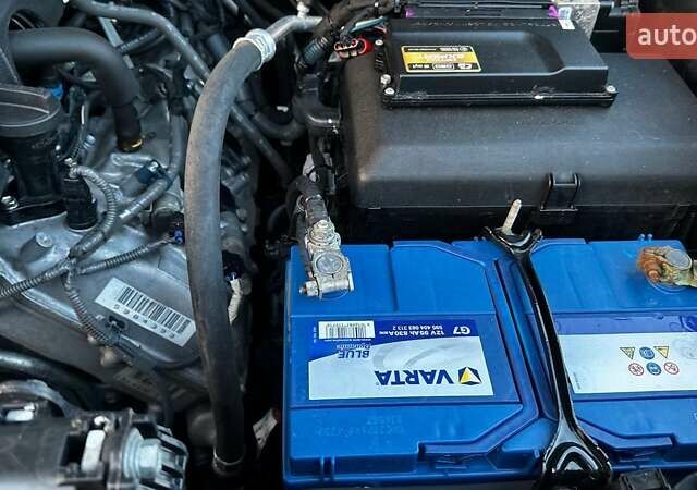 Серый Тойота Секвойя, объемом двигателя 5.7 л и пробегом 171 тыс. км за 32500 $, фото 37 на Automoto.ua