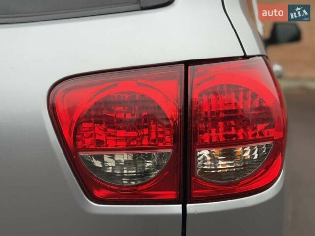 Серый Тойота Секвойя, объемом двигателя 5.7 л и пробегом 171 тыс. км за 32900 $, фото 11 на Automoto.ua