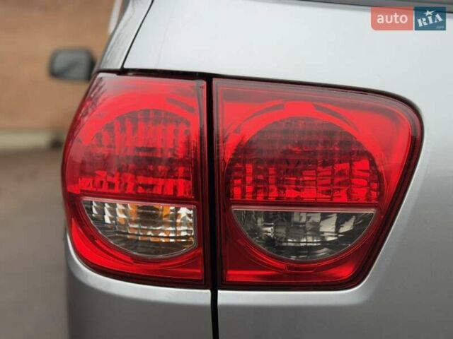 Серый Тойота Секвойя, объемом двигателя 5.7 л и пробегом 171 тыс. км за 32900 $, фото 10 на Automoto.ua