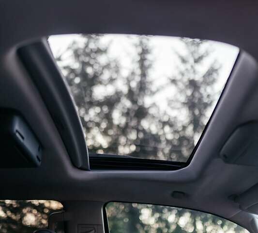 Серый Тойота Секвойя, объемом двигателя 5.66 л и пробегом 160 тыс. км за 32999 $, фото 11 на Automoto.ua