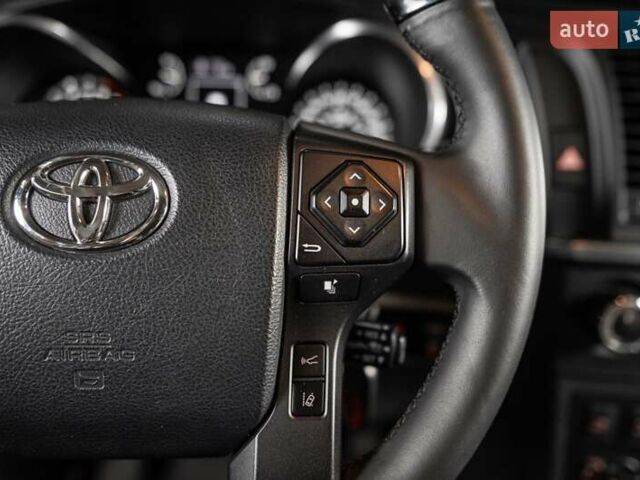 Серый Тойота Секвойя, объемом двигателя 5.66 л и пробегом 48 тыс. км за 49500 $, фото 36 на Automoto.ua