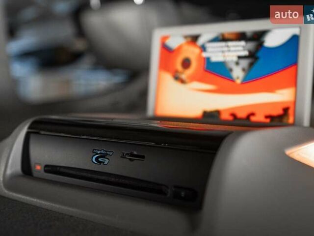 Серый Тойота Секвойя, объемом двигателя 5.66 л и пробегом 48 тыс. км за 49500 $, фото 28 на Automoto.ua