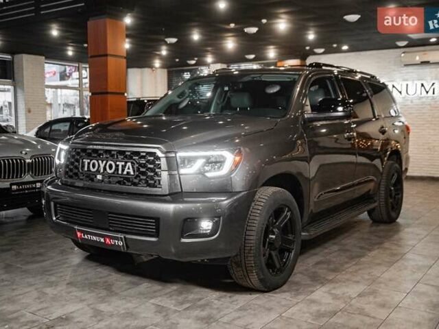 Серый Тойота Секвойя, объемом двигателя 5.66 л и пробегом 48 тыс. км за 49500 $, фото 62 на Automoto.ua