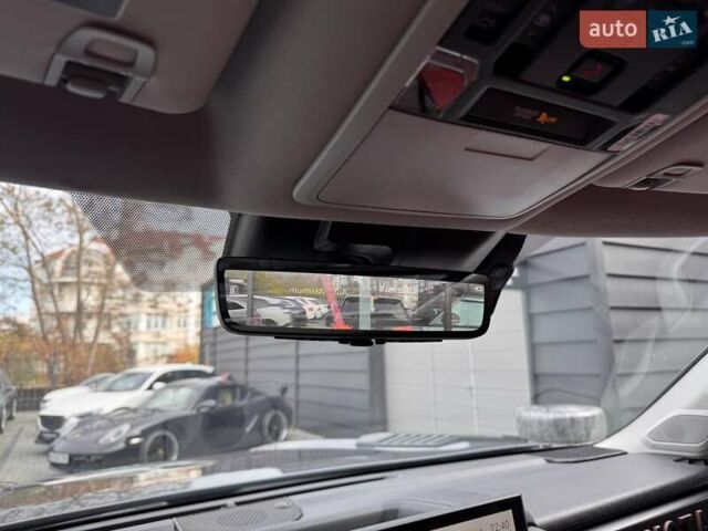 Серый Тойота Секвойя, объемом двигателя 3.45 л и пробегом 34 тыс. км за 109900 $, фото 29 на Automoto.ua