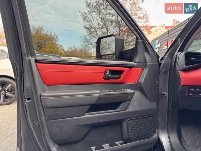 Серый Тойота Секвойя, объемом двигателя 3.45 л и пробегом 34 тыс. км за 109900 $, фото 11 на Automoto.ua