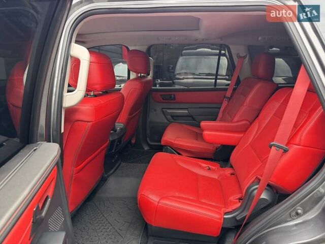 Серый Тойота Секвойя, объемом двигателя 3.45 л и пробегом 34 тыс. км за 109900 $, фото 12 на Automoto.ua