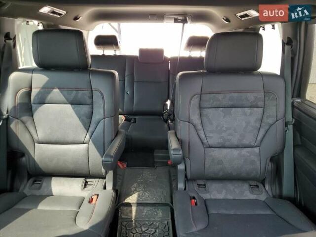 Серый Тойота Секвойя, объемом двигателя 0 л и пробегом 52 тыс. км за 91000 $, фото 9 на Automoto.ua