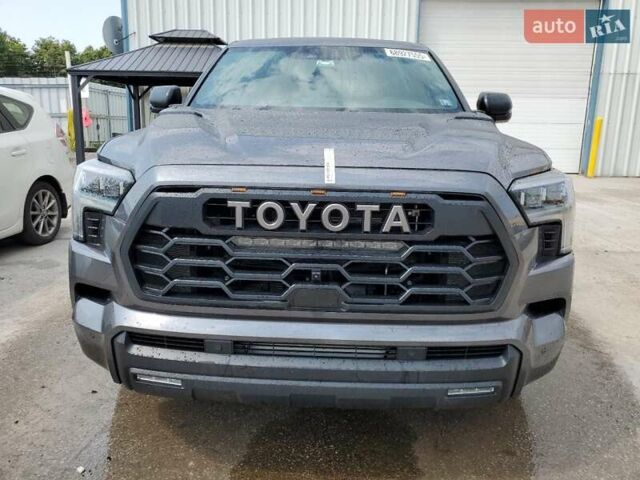Серый Тойота Секвойя, объемом двигателя 0 л и пробегом 52 тыс. км за 91000 $, фото 4 на Automoto.ua