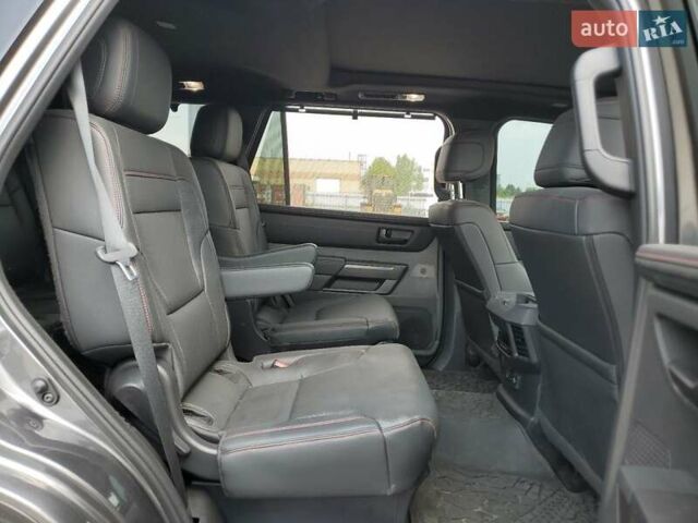 Серый Тойота Секвойя, объемом двигателя 0 л и пробегом 52 тыс. км за 91000 $, фото 10 на Automoto.ua