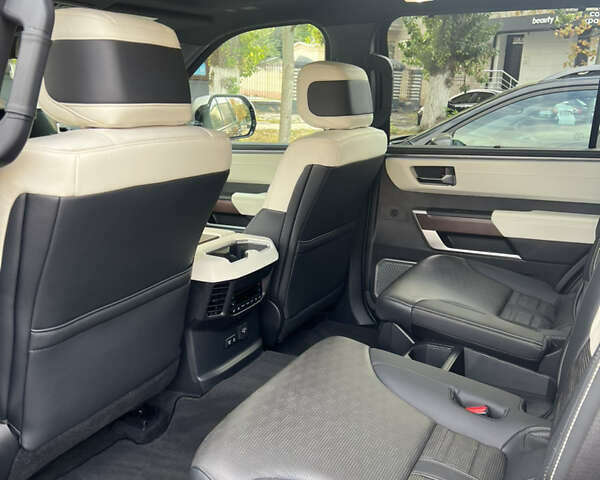 Синий Тойота Секвойя, объемом двигателя 3.45 л и пробегом 13 тыс. км за 97000 $, фото 25 на Automoto.ua