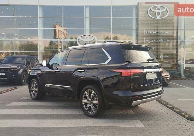 Синий Тойота Секвойя, объемом двигателя 3.45 л и пробегом 1 тыс. км за 149636 $, фото 1 на Automoto.ua