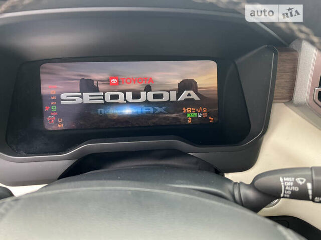Синий Тойота Секвойя, объемом двигателя 3.45 л и пробегом 13 тыс. км за 97000 $, фото 21 на Automoto.ua