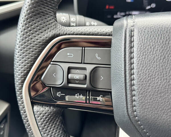 Синій Тойота Секвойя, об'ємом двигуна 3.45 л та пробігом 6 тис. км за 119000 $, фото 24 на Automoto.ua
