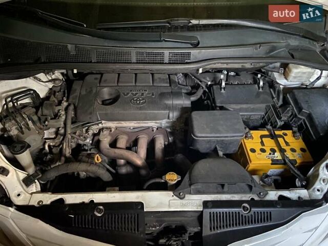 Белый Тойота Сиенна, объемом двигателя 2.67 л и пробегом 212 тыс. км за 11500 $, фото 19 на Automoto.ua