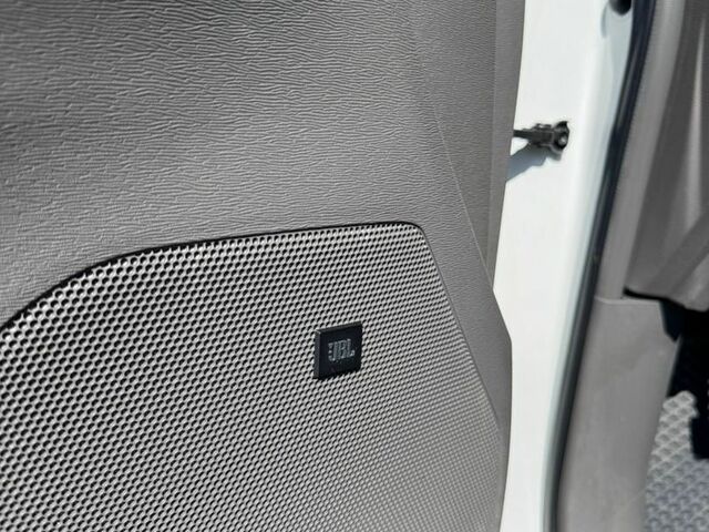 Белый Тойота Сиенна, объемом двигателя 3.5 л и пробегом 99 тыс. км за 15700 $, фото 13 на Automoto.ua