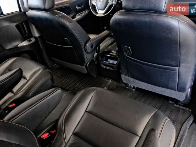 Белый Тойота Сиенна, объемом двигателя 3.5 л и пробегом 141 тыс. км за 18300 $, фото 49 на Automoto.ua