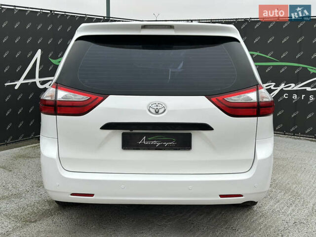 Білий Тойота Сієнна, об'ємом двигуна 3.46 л та пробігом 221 тис. км за 15500 $, фото 3 на Automoto.ua
