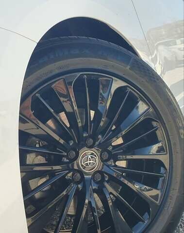 Белый Тойота Сиенна, объемом двигателя 3.5 л и пробегом 168 тыс. км за 17500 $, фото 5 на Automoto.ua