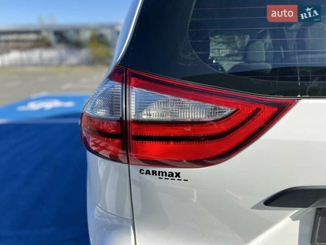 Белый Тойота Сиенна, объемом двигателя 3.46 л и пробегом 169 тыс. км за 17999 $, фото 13 на Automoto.ua