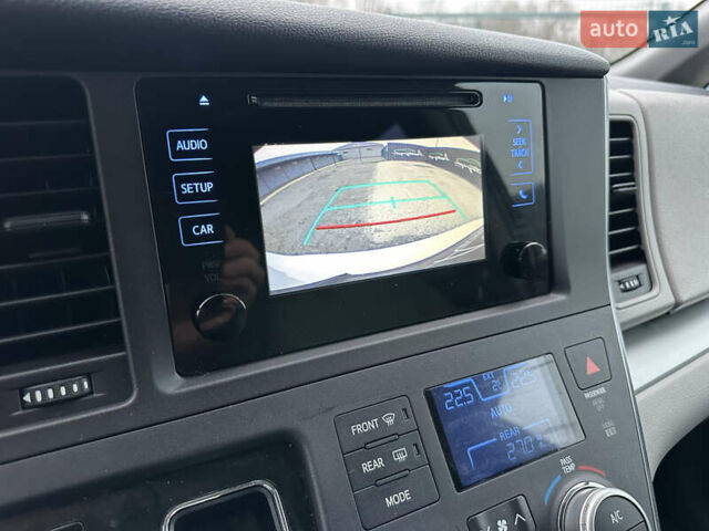 Білий Тойота Сієнна, об'ємом двигуна 3.46 л та пробігом 221 тис. км за 15500 $, фото 29 на Automoto.ua