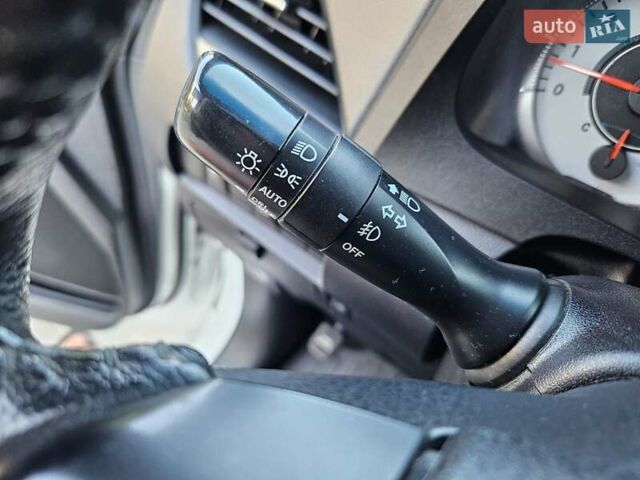 Белый Тойота Сиенна, объемом двигателя 3.5 л и пробегом 140 тыс. км за 18999 $, фото 30 на Automoto.ua
