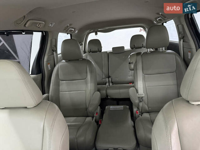 Белый Тойота Сиенна, объемом двигателя 3.46 л и пробегом 123 тыс. км за 26300 $, фото 18 на Automoto.ua