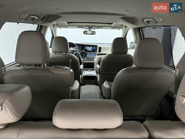 Белый Тойота Сиенна, объемом двигателя 3.46 л и пробегом 123 тыс. км за 26300 $, фото 19 на Automoto.ua