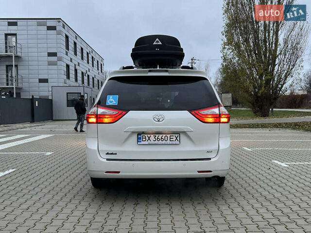 Белый Тойота Сиенна, объемом двигателя 3.5 л и пробегом 120 тыс. км за 25000 $, фото 5 на Automoto.ua