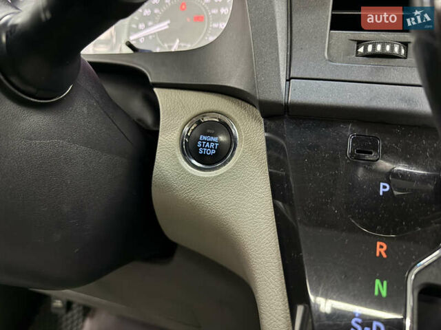 Белый Тойота Сиенна, объемом двигателя 3.46 л и пробегом 123 тыс. км за 26300 $, фото 27 на Automoto.ua