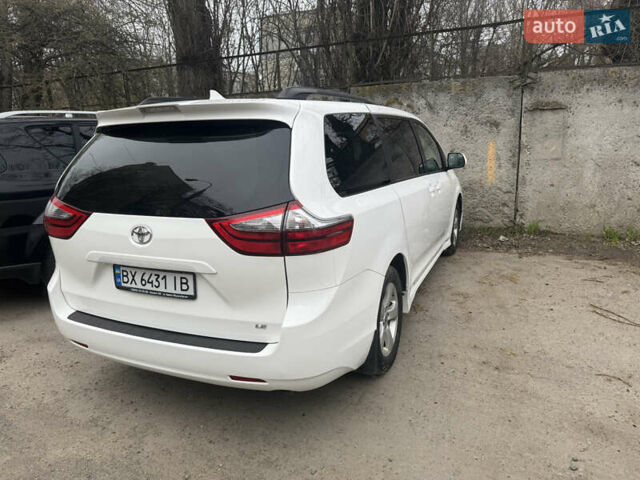 Білий Тойота Сієнна, об'ємом двигуна 3.5 л та пробігом 87 тис. км за 18900 $, фото 7 на Automoto.ua