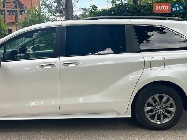 Белый Тойота Сиенна, объемом двигателя 2.5 л и пробегом 15 тыс. км за 48390 $, фото 14 на Automoto.ua