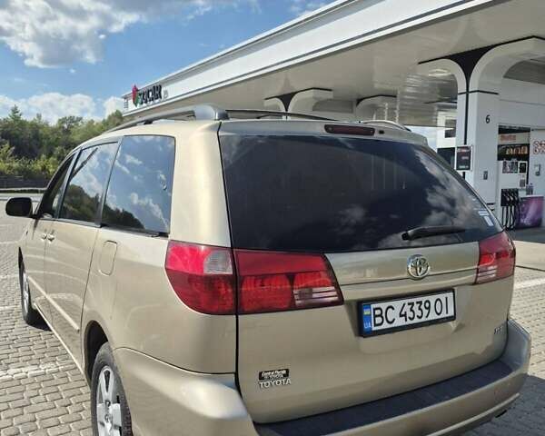 Бежевый Тойота Сиенна, объемом двигателя 3.3 л и пробегом 330 тыс. км за 7950 $, фото 3 на Automoto.ua