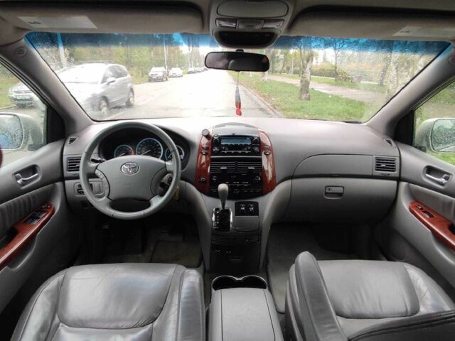 Бежевый Тойота Сиенна, объемом двигателя 3.3 л и пробегом 290 тыс. км за 9000 $, фото 5 на Automoto.ua