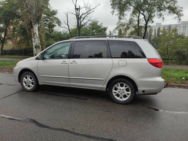 Бежевий Тойота Сієнна, об'ємом двигуна 3.3 л та пробігом 290 тис. км за 9000 $, фото 1 на Automoto.ua