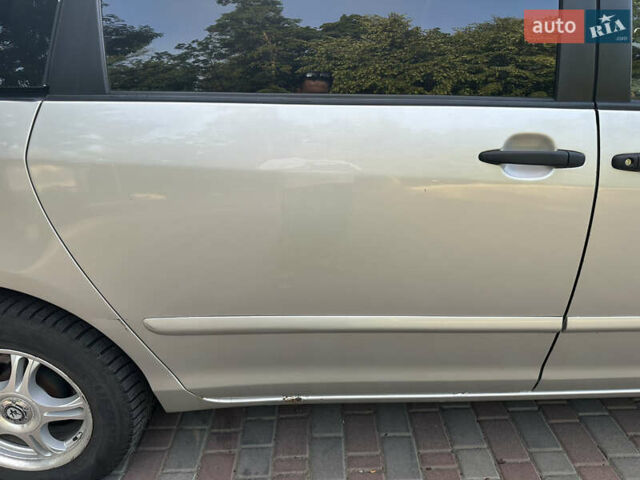 Бежевый Тойота Сиенна, объемом двигателя 3.5 л и пробегом 375 тыс. км за 9800 $, фото 22 на Automoto.ua