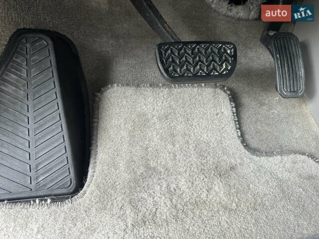 Бежевый Тойота Сиенна, объемом двигателя 3.5 л и пробегом 375 тыс. км за 9800 $, фото 50 на Automoto.ua