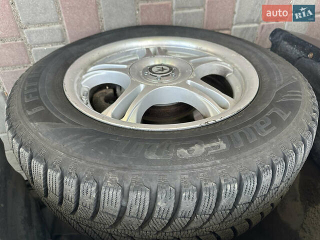 Бежевый Тойота Сиенна, объемом двигателя 3.5 л и пробегом 375 тыс. км за 9800 $, фото 75 на Automoto.ua