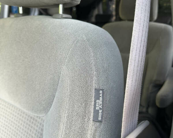 Бежевый Тойота Сиенна, объемом двигателя 3.5 л и пробегом 375 тыс. км за 9800 $, фото 54 на Automoto.ua