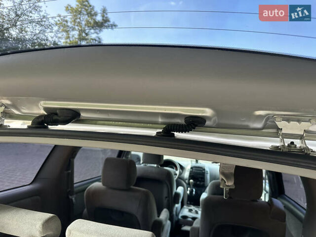 Бежевый Тойота Сиенна, объемом двигателя 3.5 л и пробегом 375 тыс. км за 9800 $, фото 16 на Automoto.ua