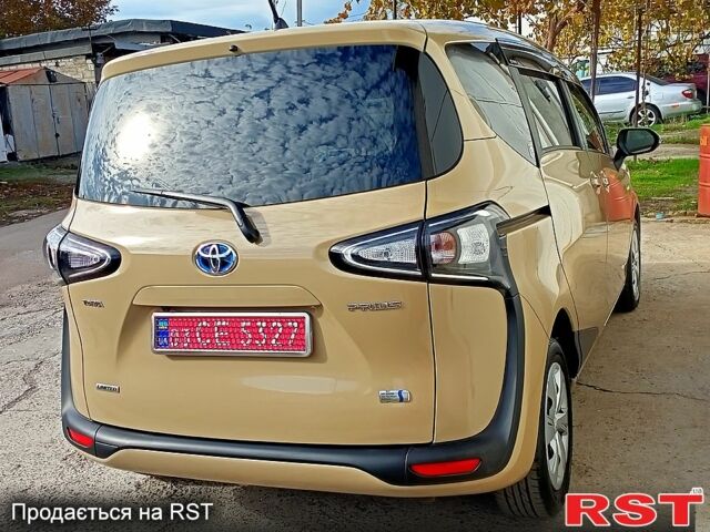 Бежевый Тойота Сиенна, объемом двигателя 1.5 л и пробегом 60 тыс. км за 16500 $, фото 3 на Automoto.ua